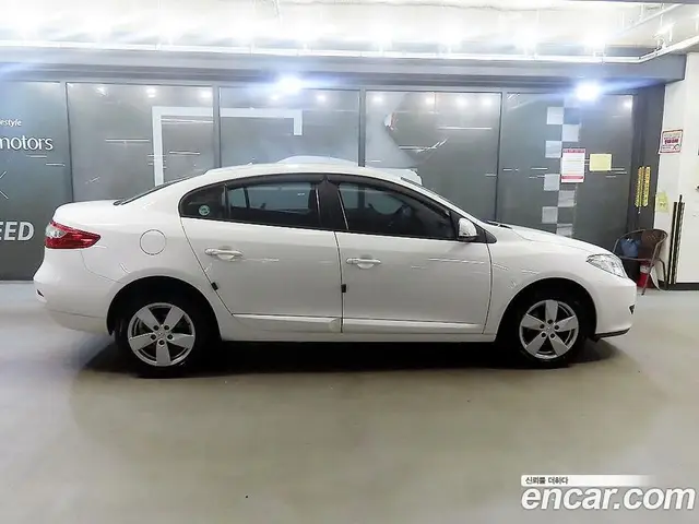 Renault (Samsung) SM3 2012 1.6 автомат (вариатор), миниатюра 5