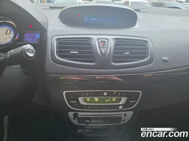Renault (Samsung) SM3 2013 1.6 автомат (гидро), миниатюра 7 Renault (Samsung) SM3 2013 1.6 автомат (гидро), миниатюра 7