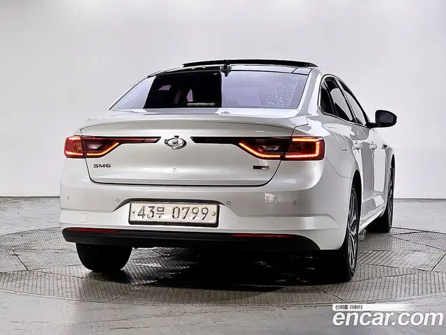 Renault (Samsung) SM6 2016 2.0 автомат (гидро), миниатюра 4