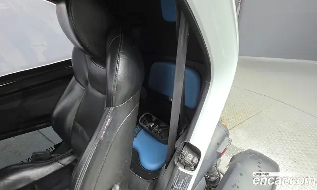 Renault (Samsung) Twizy 2017 0.1 автомат (гидро), миниатюра 11