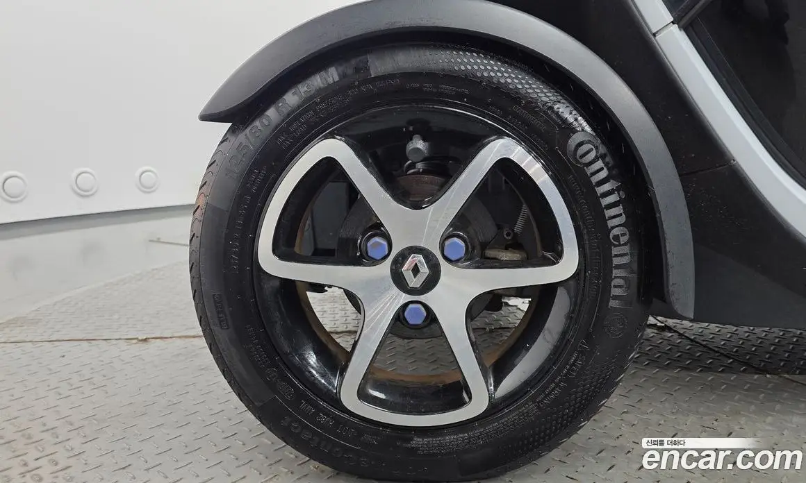 Renault (Samsung) Twizy 2017 0.1 автомат (гидро), фото 5