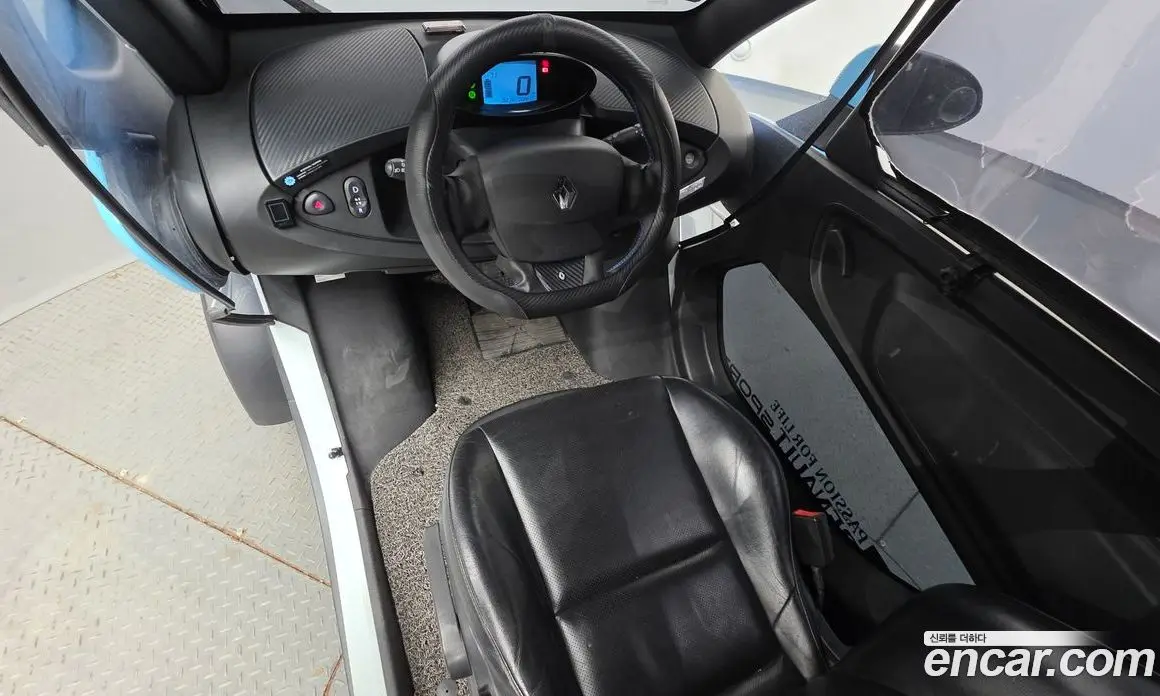 Renault (Samsung) Twizy 2017 0.1 автомат (гидро), фото 7