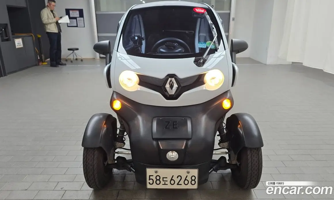 Renault (Samsung) Twizy 2020 0.1 автомат (гидро), фото 26