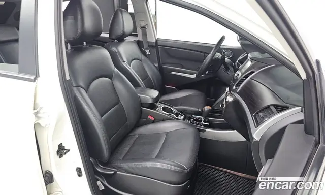 SsangYong Korando 2014 2.0 автомат (гидро), миниатюра 12