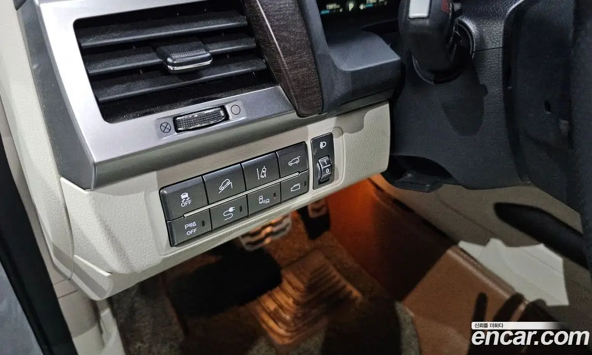 SsangYong Rexton 2018 2.2 автомат (гидро), фото 27