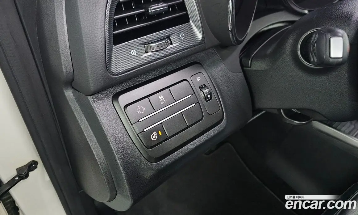 SsangYong TIBOLI 2016 1.6 автомат (гидро), фото 16