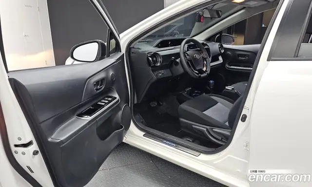 Toyota Prius 2018 1.5 автомат (гидро), миниатюра 10 Toyota Prius 2018 1.5 автомат (гидро), миниатюра 10