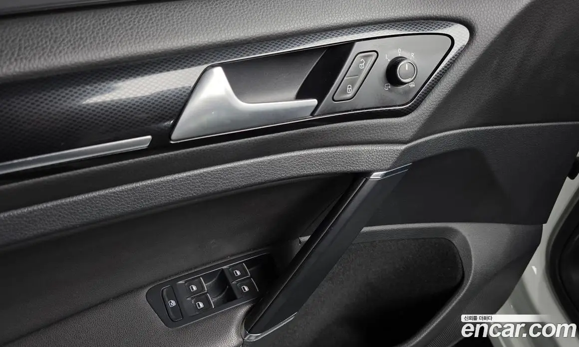 Volkswagen Golf 2013 2.0 автомат (гидро), фото 14