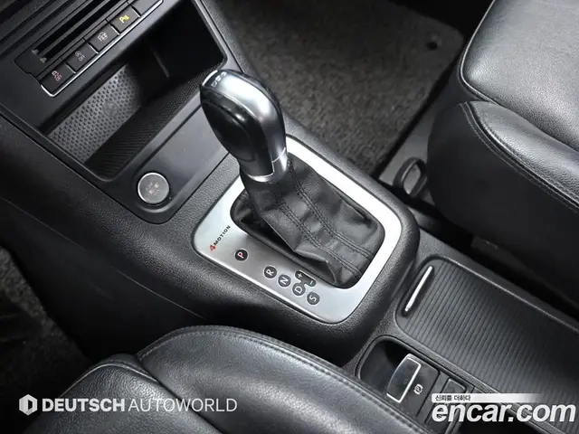 Volkswagen Tiguan 2015 2.0 автомат (гидро), миниатюра 9