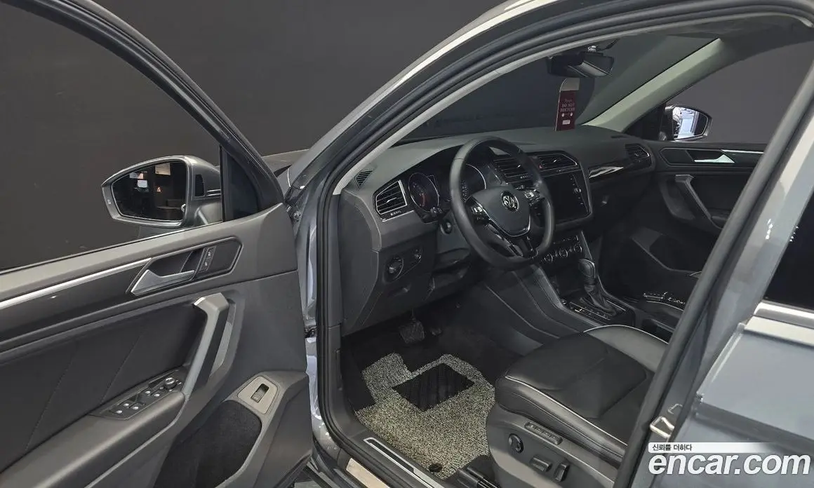 Volkswagen Tiguan 2020 2.0 автомат (гидро), фото 13