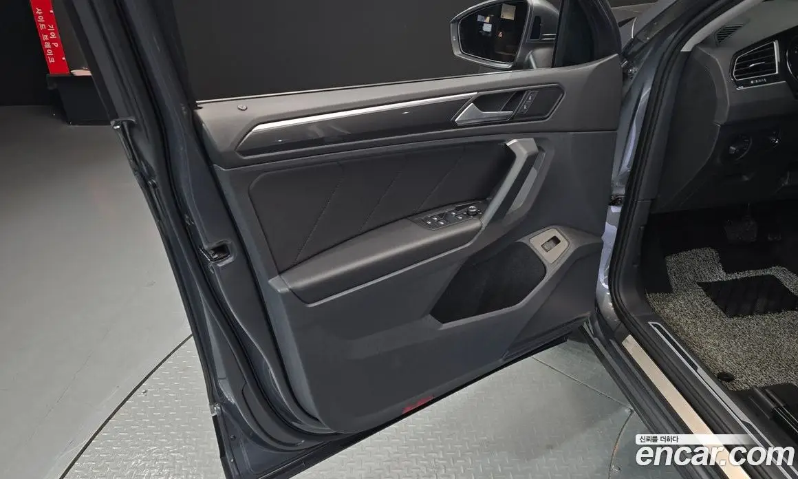 Volkswagen Tiguan 2020 2.0 автомат (гидро), фото 14