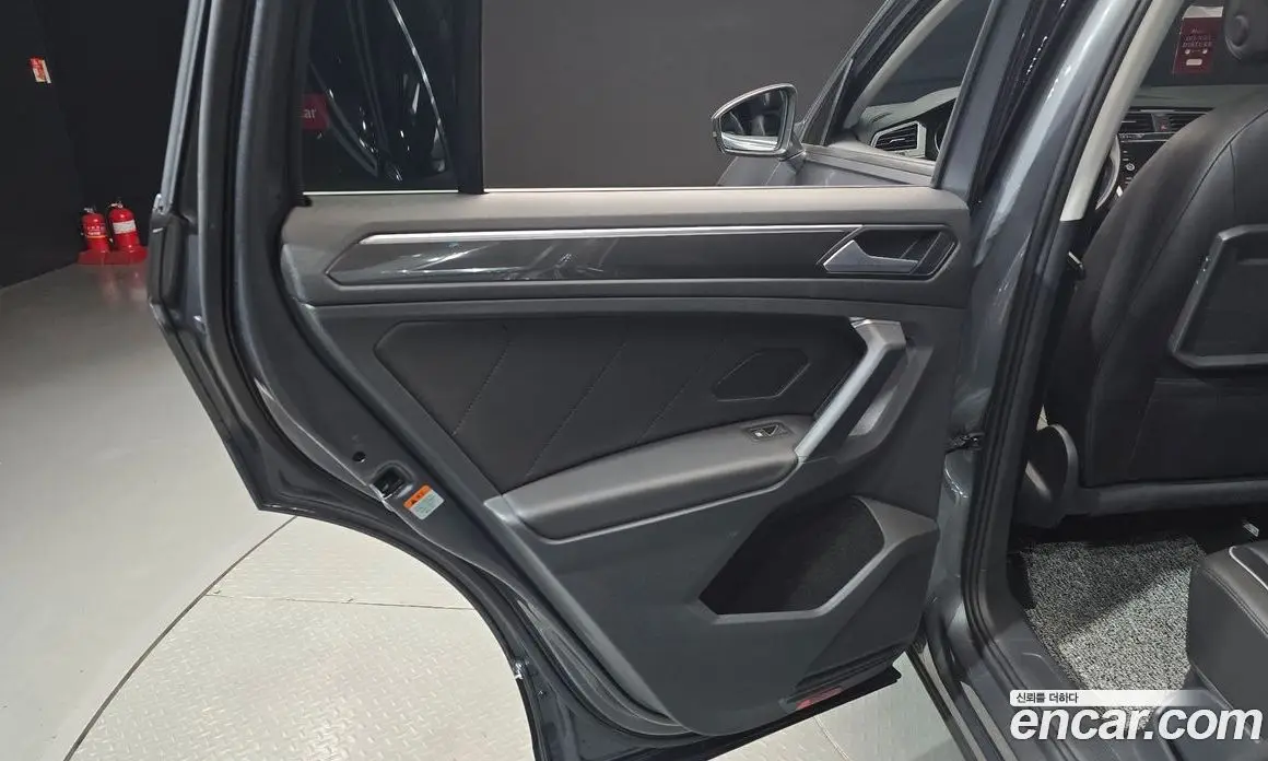 Volkswagen Tiguan 2020 2.0 автомат (гидро), фото 15