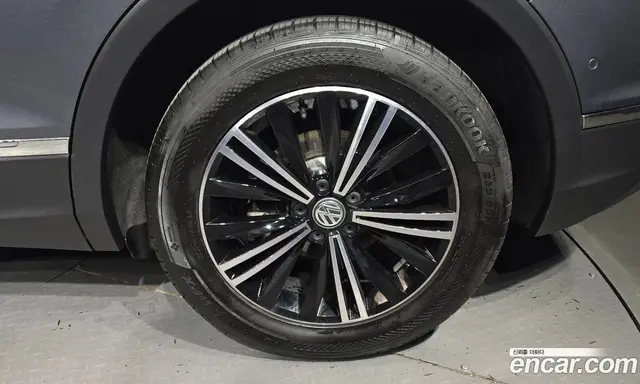 Volkswagen Tiguan 2020 2.0 автомат (гидро), миниатюра 7