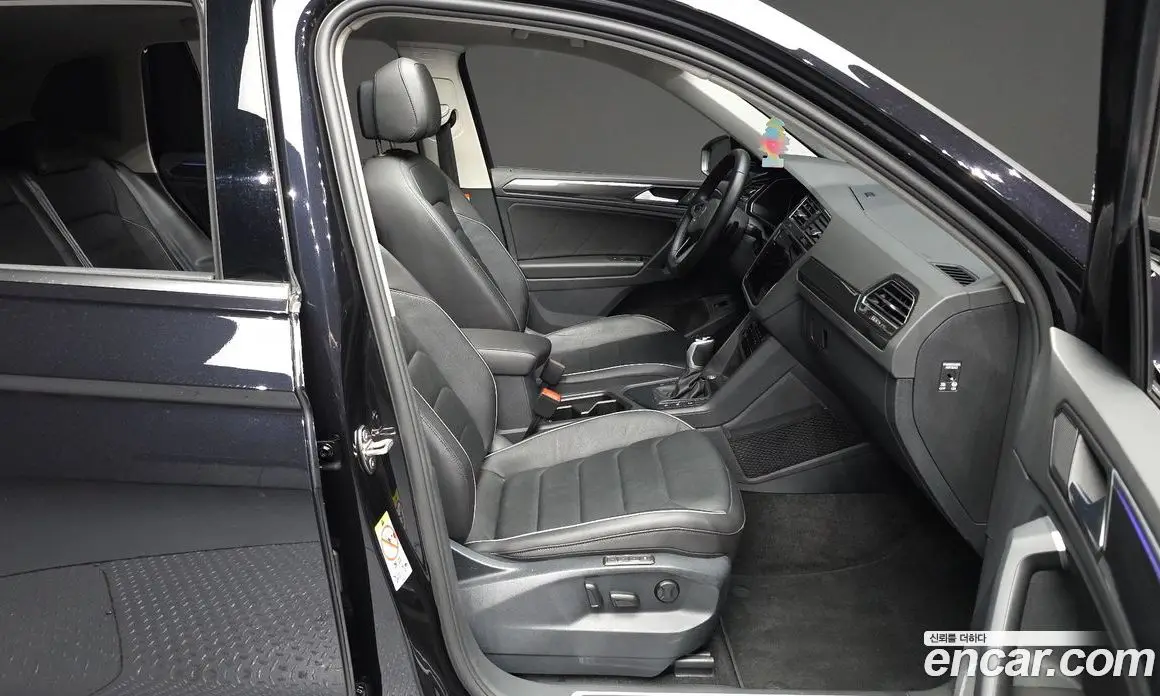 Volkswagen Tiguan 2023 2.0 автомат (гидро), фото 11