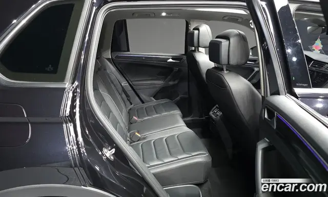 Volkswagen Tiguan 2023 2.0 автомат (гидро), миниатюра 12