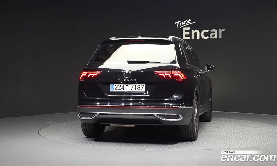 Volkswagen Tiguan 2023 2.0 автомат (гидро), фото 4