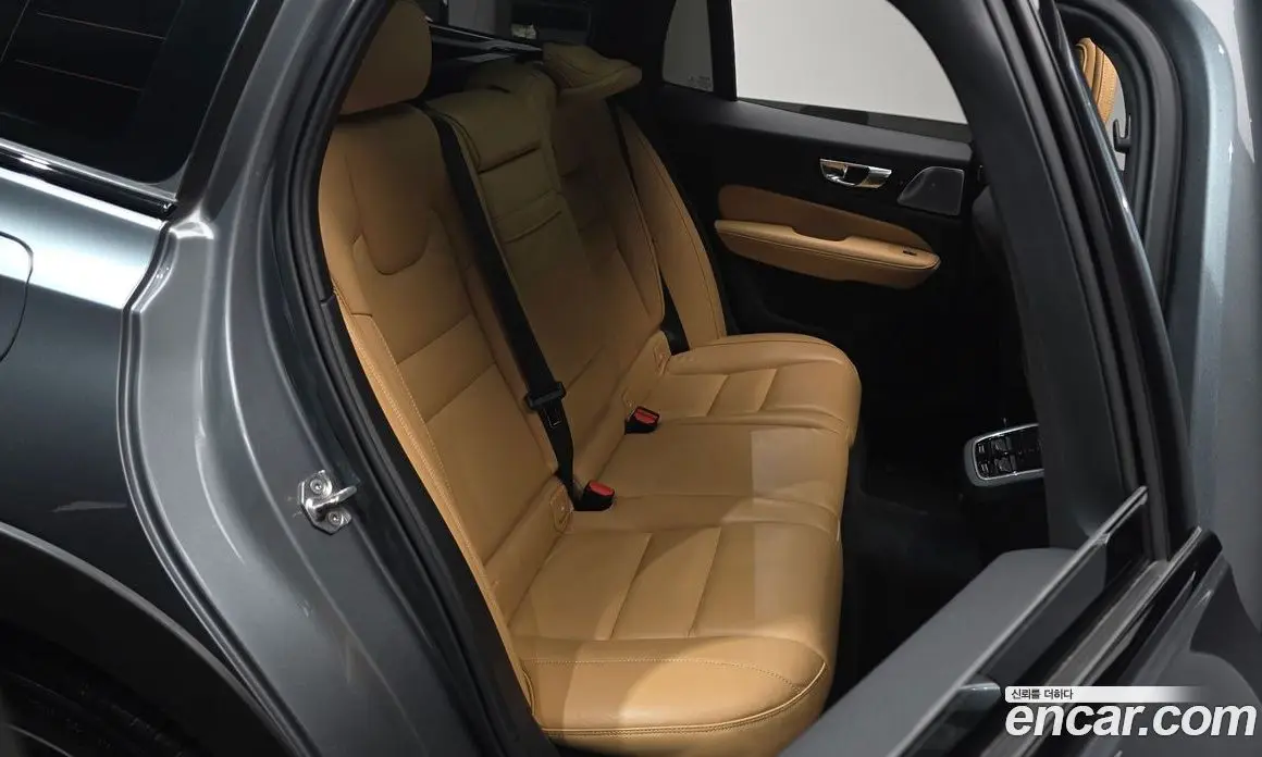 Volvo V60 2021 2.0 автомат (гидро), фото 12