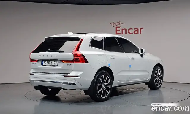 Volvo XC60, 2023, 52 774 км