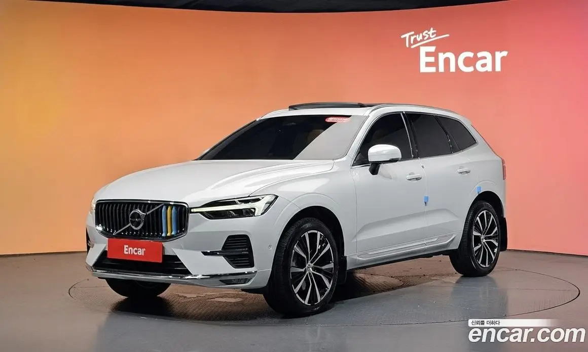 Volvo XC60 2023 2.0 автомат (гидро), фото 40