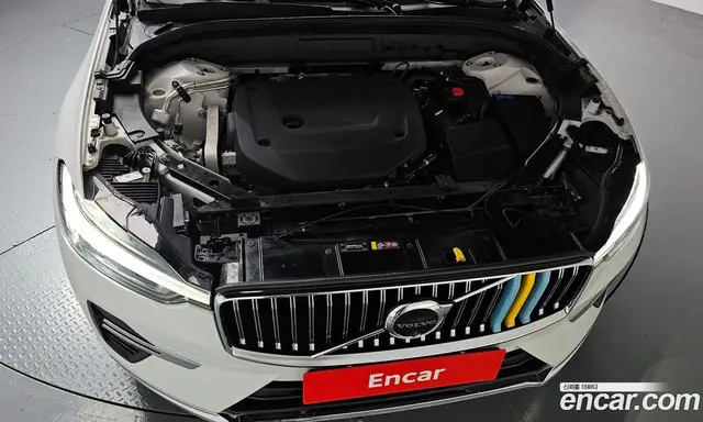 Volvo XC60 2023 2.0 автомат (гидро), миниатюра 5