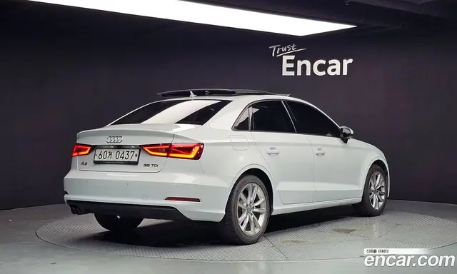 Audi A3 2016 2.0 автомат (гидро), миниатюра 2