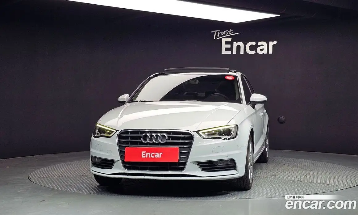 Audi A3 2016 2.0 автомат (гидро), фото 3