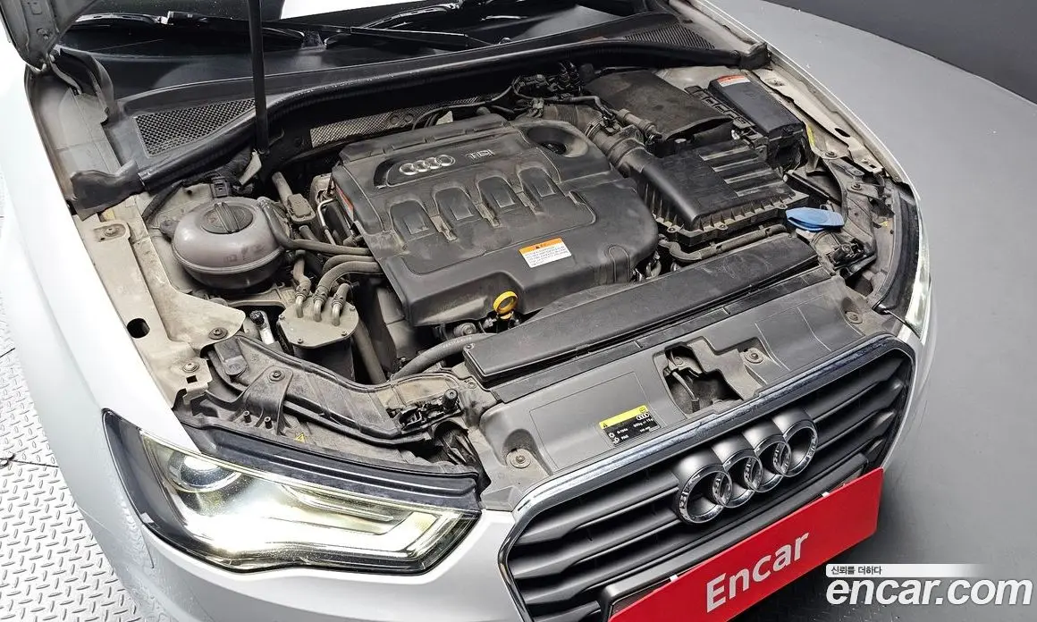Audi A3 2016 2.0 автомат (гидро), фото 6