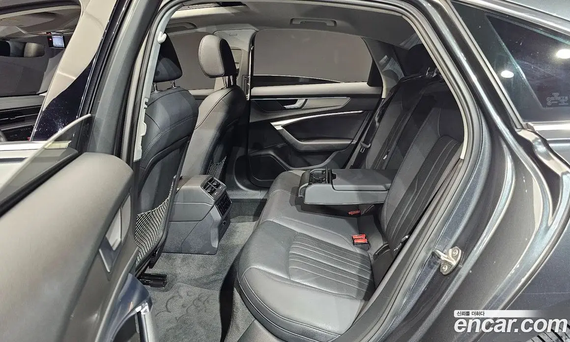 Audi A6 2019 2.0 автомат (гидро), фото 12