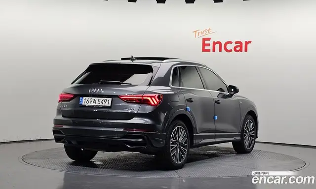 Audi Q3 2022 2.0 автомат (гидро), миниатюра 2