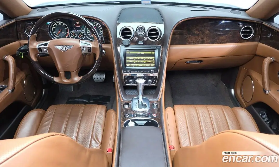Bentley Flying Spur 2014 4.0 автомат (гидро), фото 7 Bentley Flying Spur 2014 4.0 автомат (гидро), фото 7