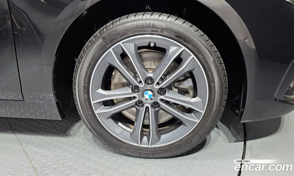 BMW 1 серия 2022 2.0 автомат (гидро), фото 5