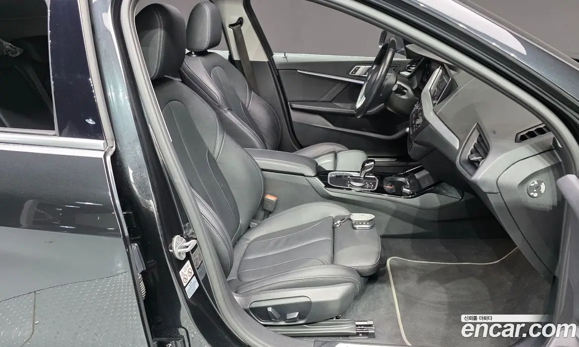 BMW 1 серия 2022 2.0 автомат (гидро), фото 10