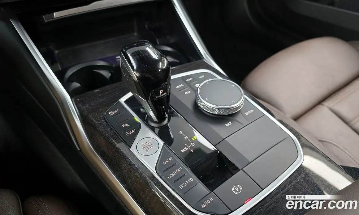 BMW 3 серия 2021 2.0 автомат (гидро), фото 9