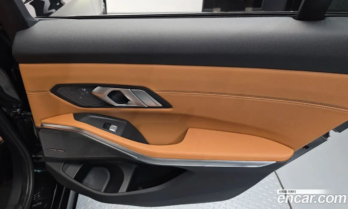 BMW 3 серия 2024 3.0 автомат (гидро), фото 15