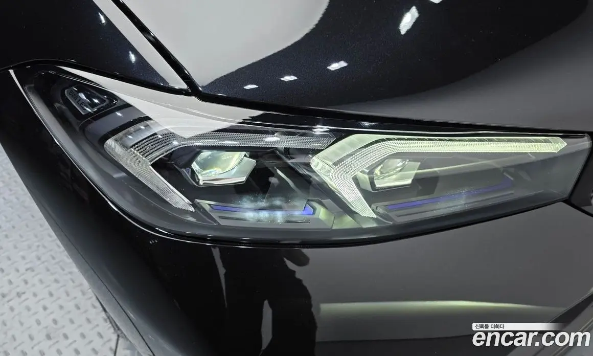 BMW 3 серия 2024 3.0 автомат (гидро), фото 8