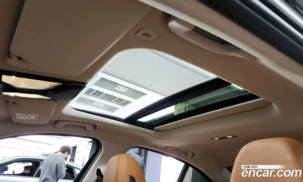 BMW 3 серия 2025 2.0 автомат (гидро), фото 18