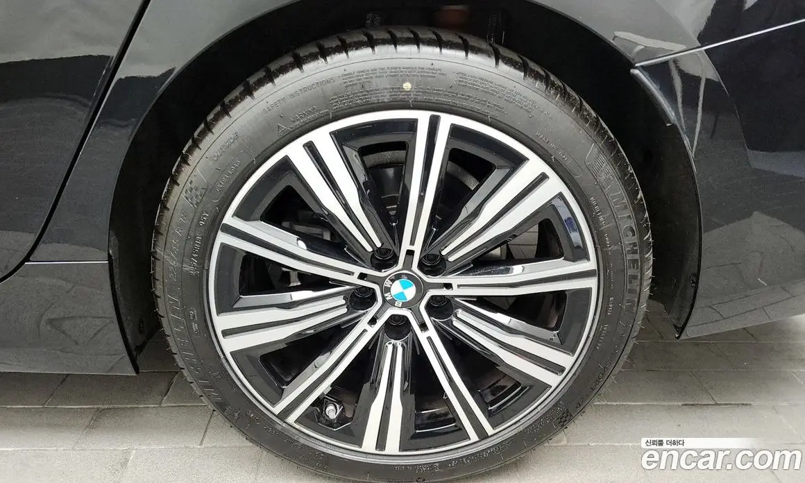 BMW 3 серия 2025 2.0 автомат (гидро), фото 5