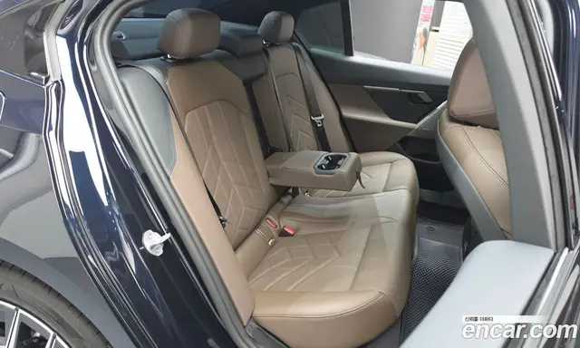 BMW 5 серия 2025 2.0 автомат (гидро), миниатюра 11