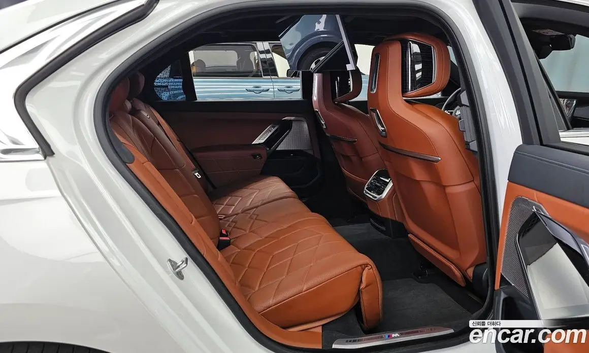 BMW 7 серия 2025 3.0 автомат (гидро), фото 18