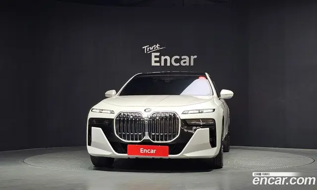BMW 7 серия 2025 3.0 автомат (гидро), миниатюра 3