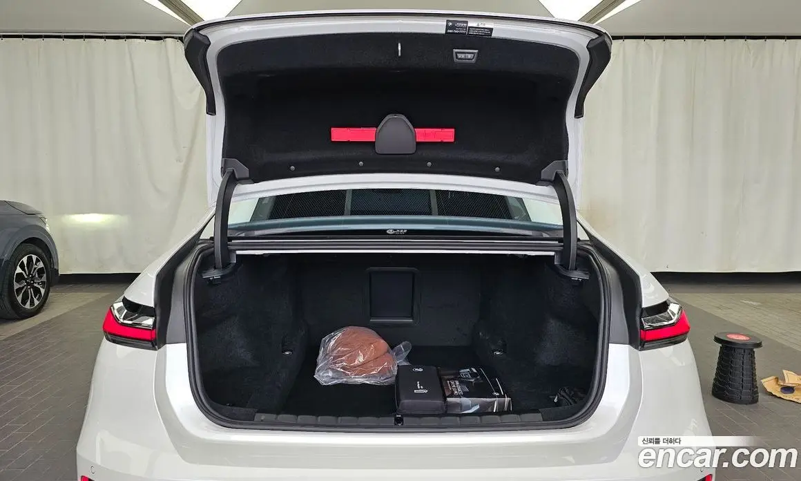 BMW 7 серия 2025 3.0 автомат (гидро), фото 26