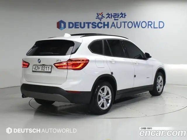 BMW X1 2016 2.0 автомат (гидро), миниатюра 2