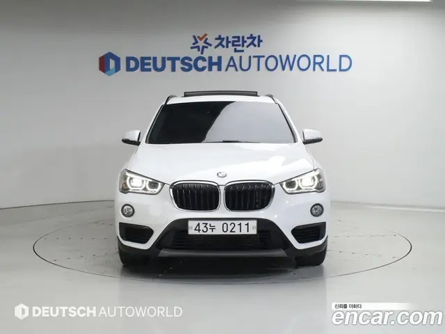 BMW X1 2016 2.0 автомат (гидро), миниатюра 3