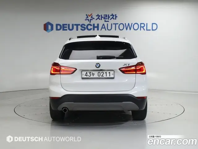 BMW X1 2016 2.0 автомат (гидро), миниатюра 4