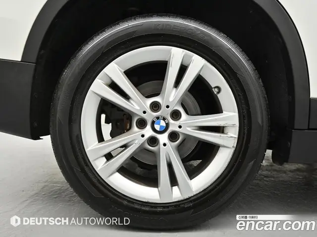 BMW X1 2016 2.0 автомат (гидро), миниатюра 5