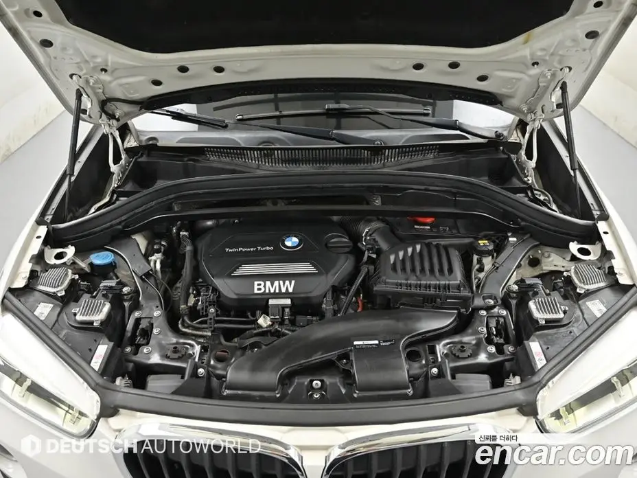 BMW X1 2016 2.0 автомат (гидро), фото 6