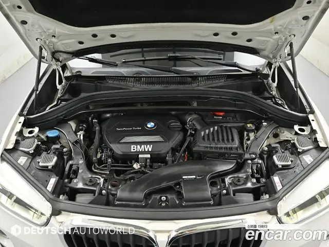 BMW X1 2016 2.0 автомат (гидро), миниатюра 6