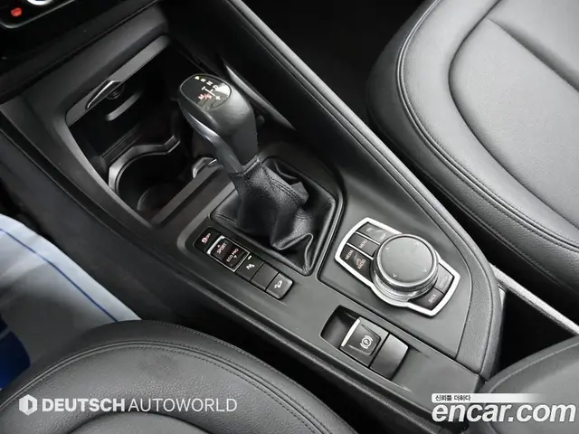 BMW X1 2016 2.0 автомат (гидро), миниатюра 9