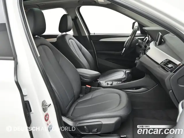 BMW X1 2016 2.0 автомат (гидро), миниатюра 10