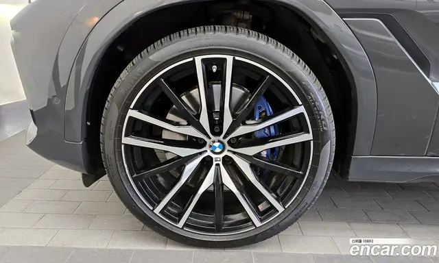 BMW X6 2023 3.0 автомат (гидро), миниатюра 5